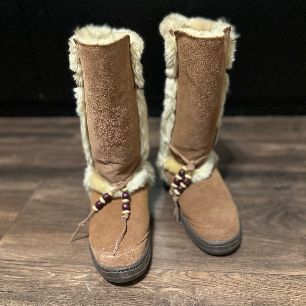 UGG tan tall Boots size 6